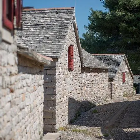 Pensionat M27 Kastil Jela Milna (Brac)